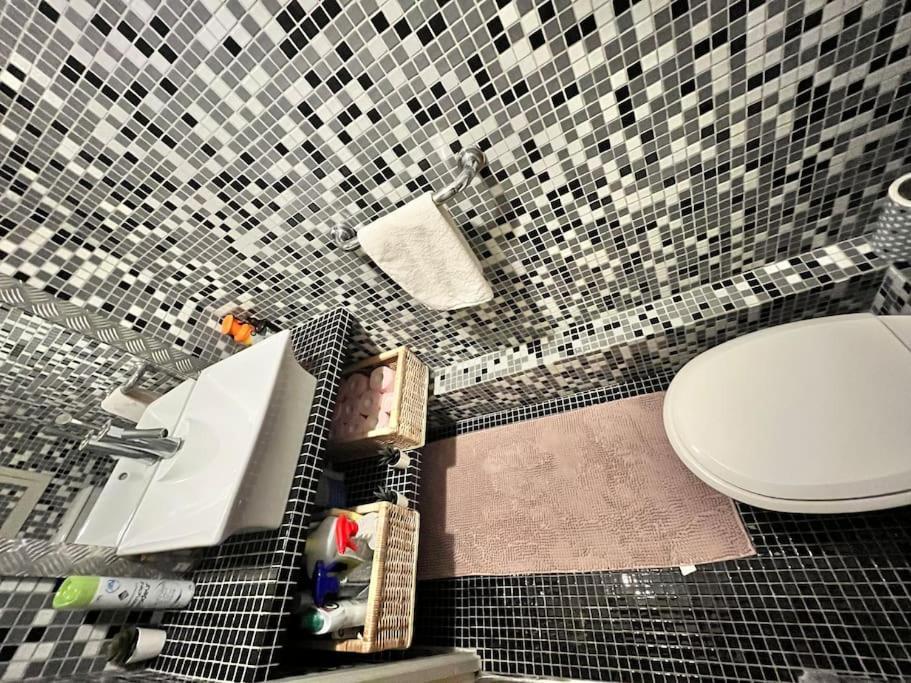 شقة Cozy Haven Near Paris La Defense Grande Arche كوربوفوا المظهر الخارجي الصورة